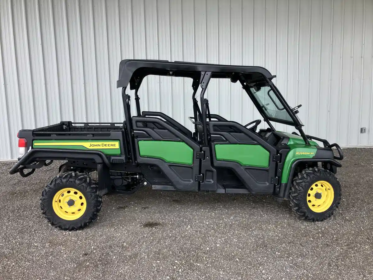 Gallery image 2 for 2023 John Deere XUV 825M S4 Utility Vehicle