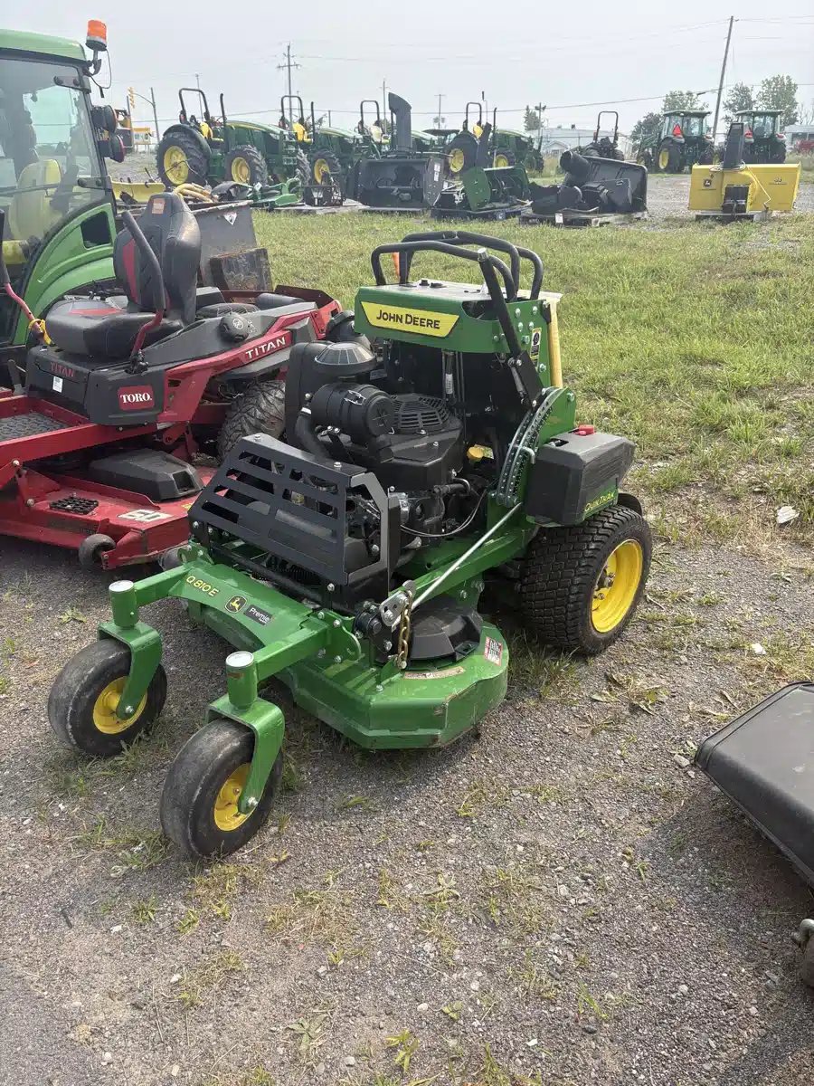 Gallery image 1 for 2026 John Deere Q810E Other