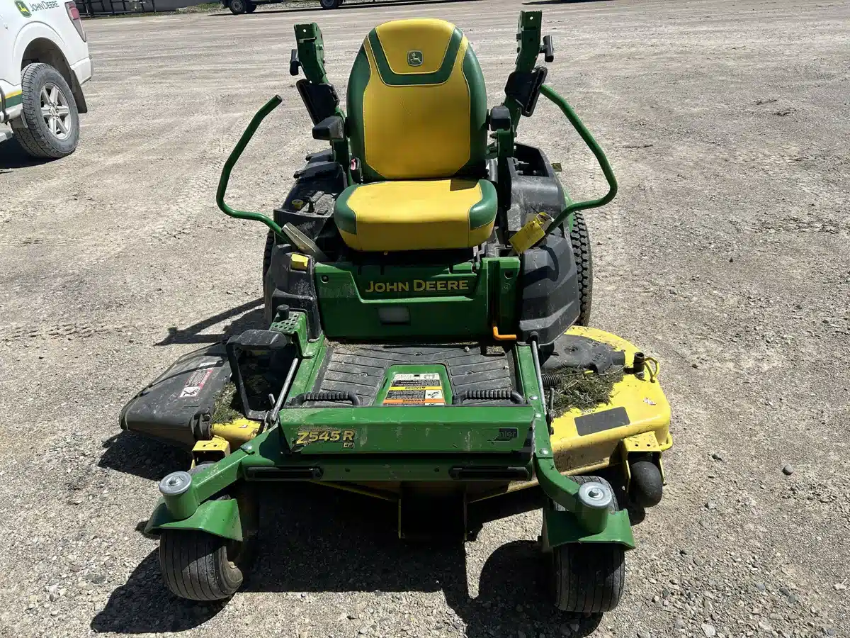 Gallery image 2 for 2022 John Deere Z545R Mower - Zero Turn