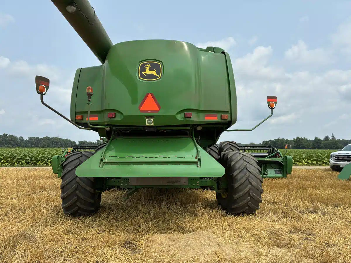 Gallery image 2 for 2010 John Deere 9870 STS Combine