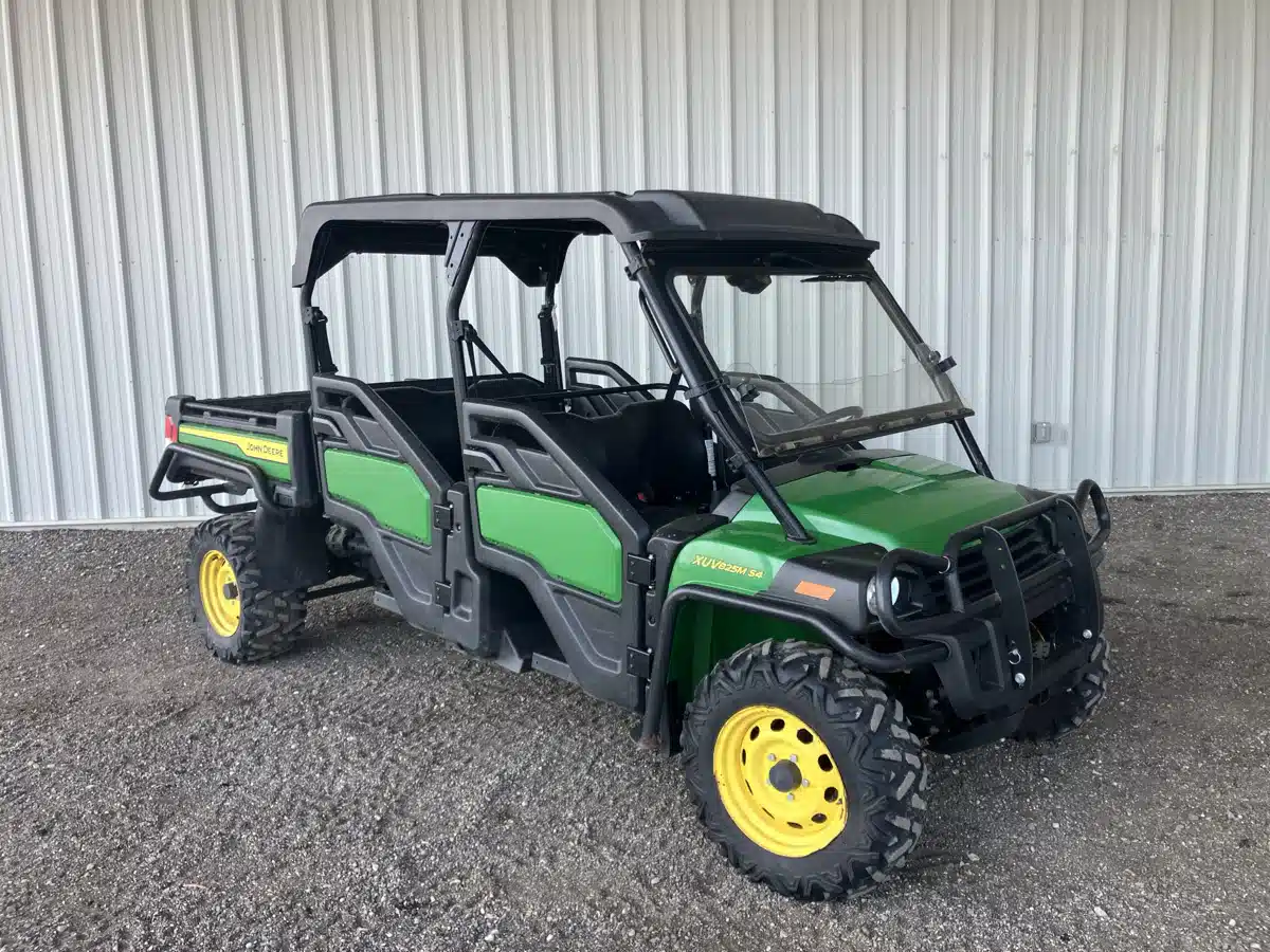 Gallery image 2 for 2023 John Deere XUV 825M S4 Utility Vehicle