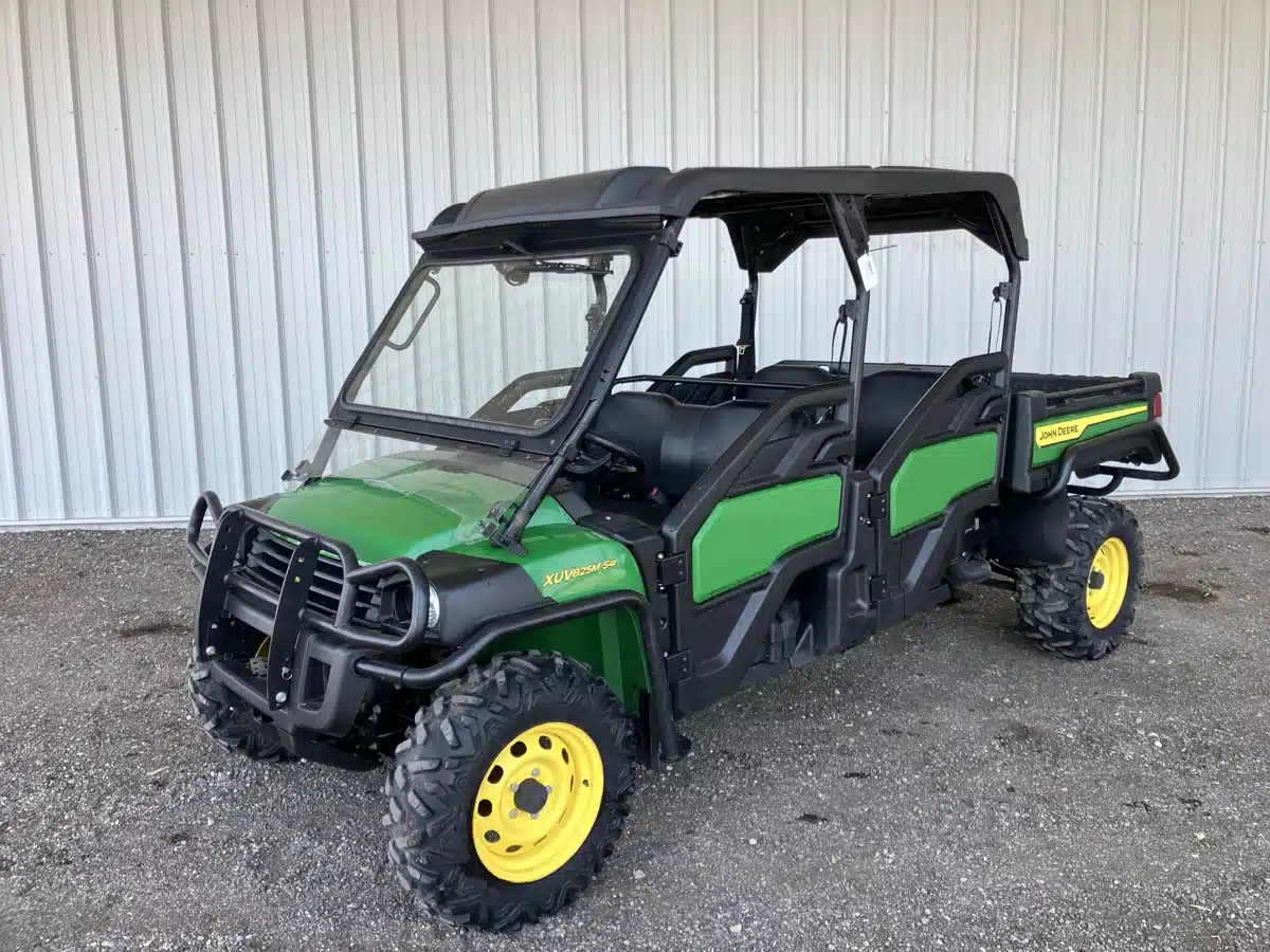 Photo de la Galerie 1 pour 2023 John Deere XUV 825M S4 Véhicule utilitaire