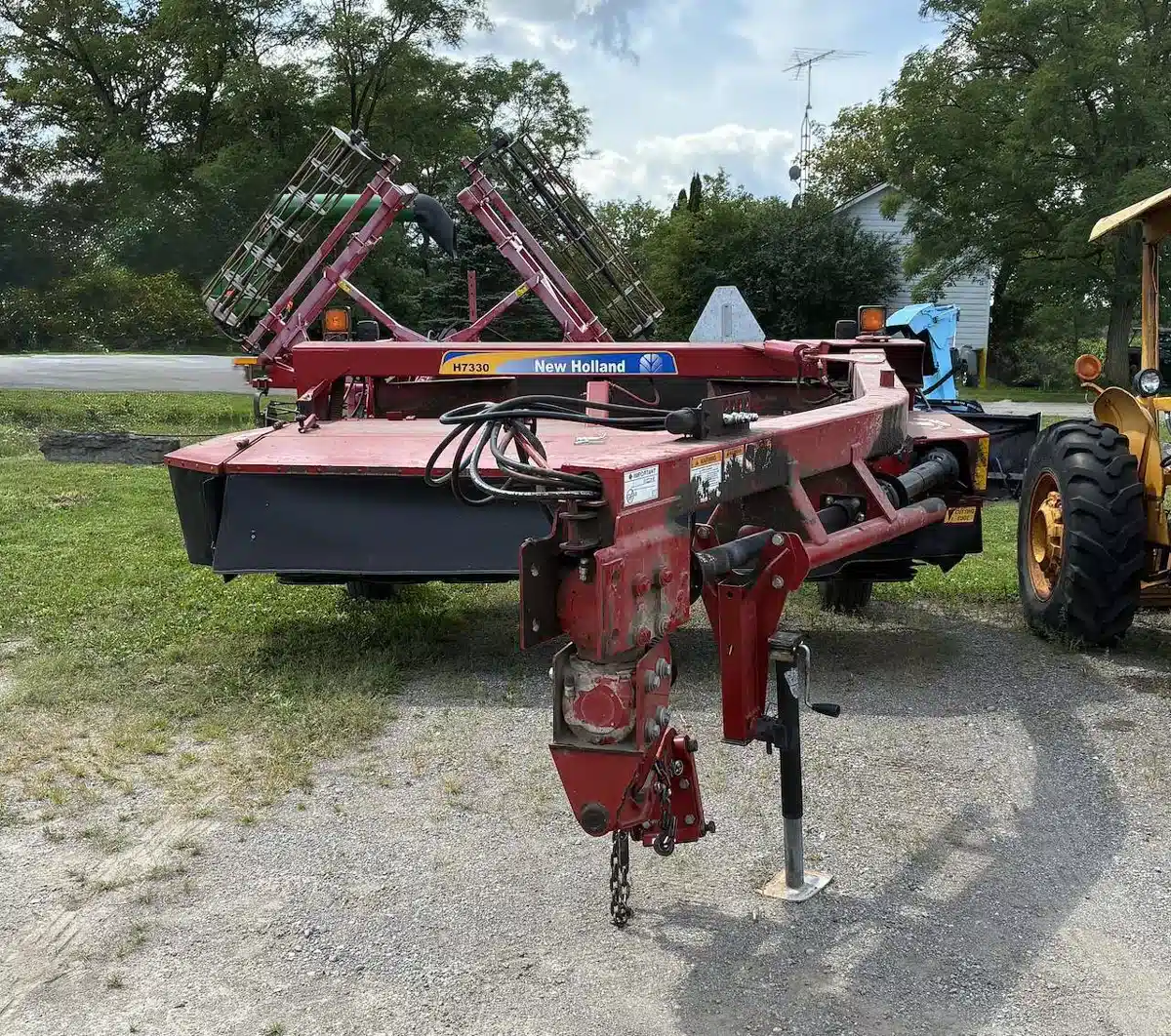 Photo de la Galerie 2 pour 2015 New Holland H7330 Faucheuse-conditionneuse à disques