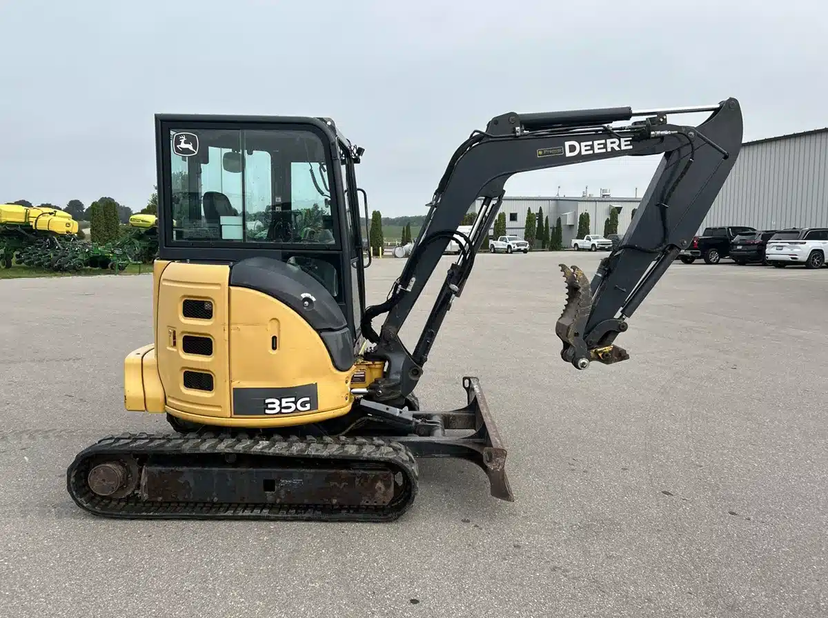 Gallery image 2 for 2015 John Deere 35G Excavator