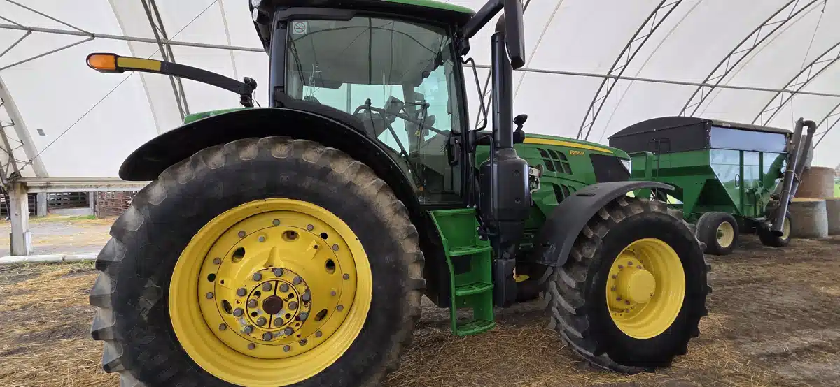 Gallery image 1 for 2017 John Deere 6155R Tractor