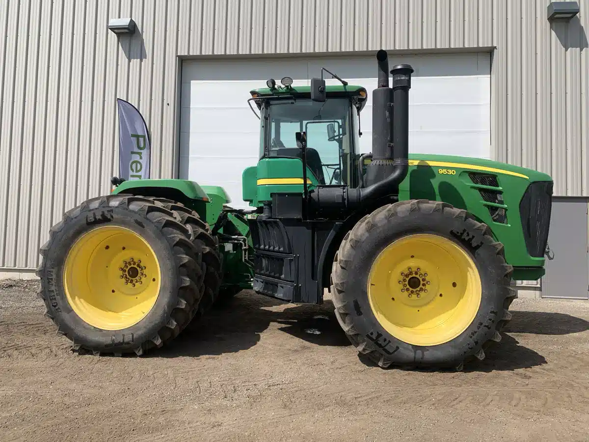 Gallery image 2 for 2011 John Deere 9530 Tractor