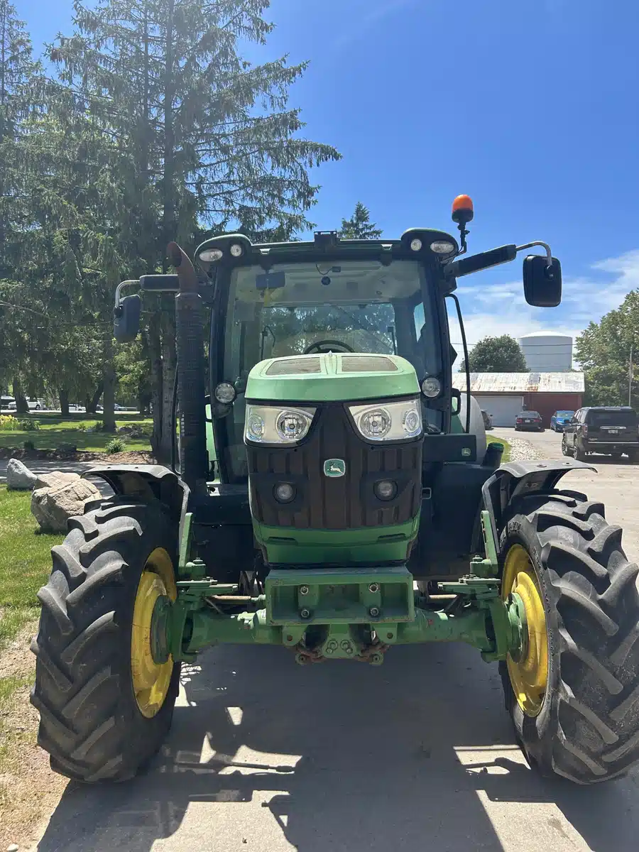 Gallery image 1 for 2014 John Deere 6125R Tractor
