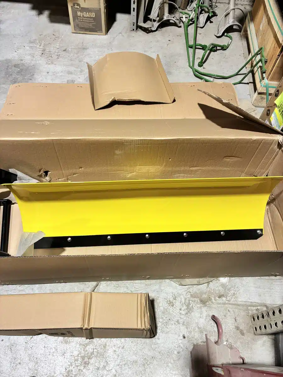 Gallery image 1 for 2022 John Deere 44FB Snow Blade