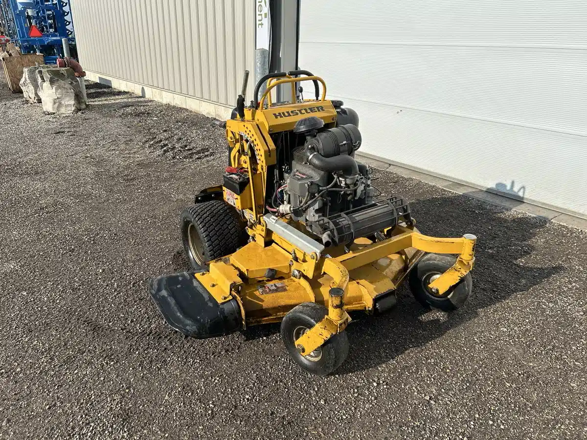 Gallery image 2 for 2020 Hustler Turf SUPER S Mower - Zero Turn