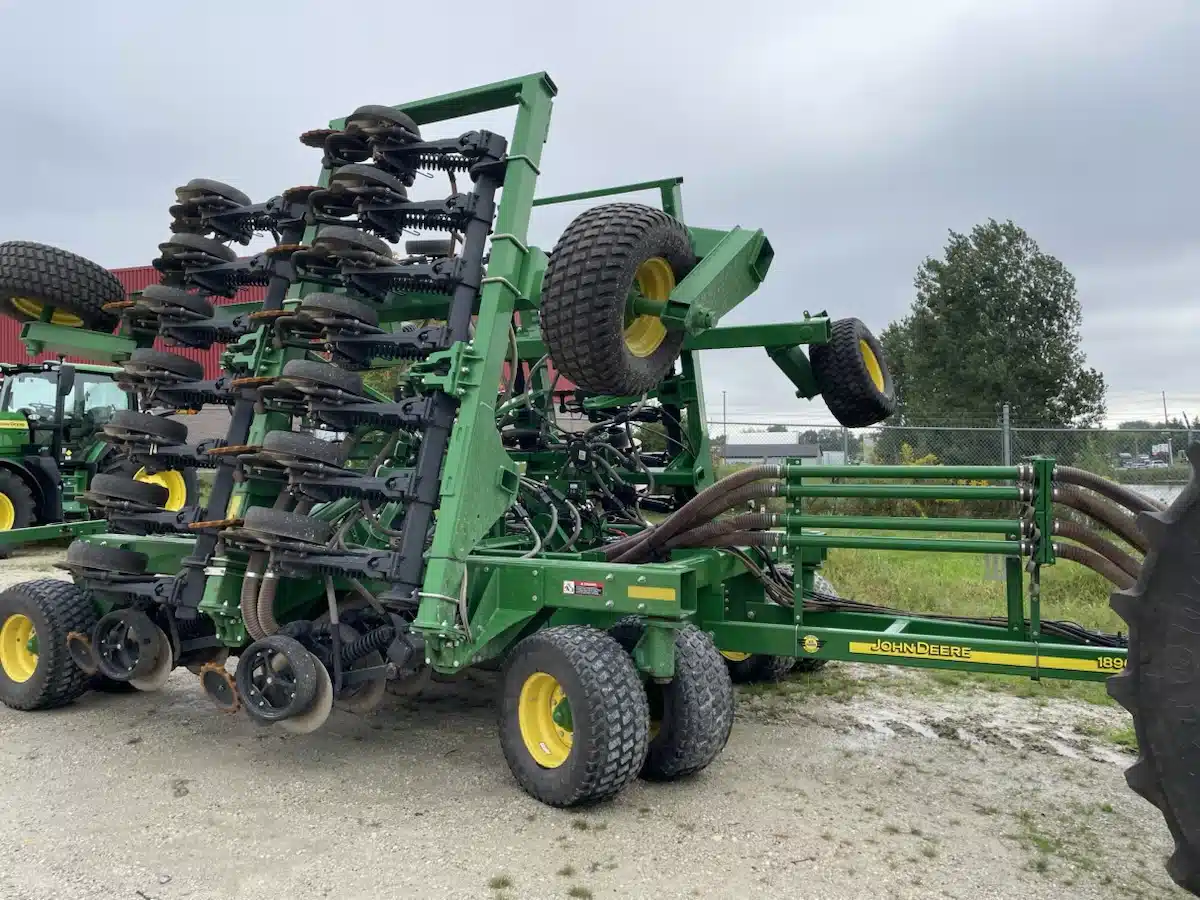 Photo de la Galerie 1 pour 2021 John Deere 1890 Semoir à air