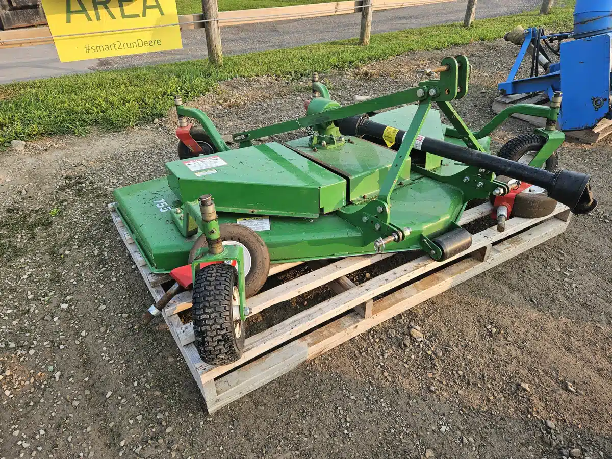 Gallery image 2 for 2019 Buhler Farm King Y755G Mower - Finishing