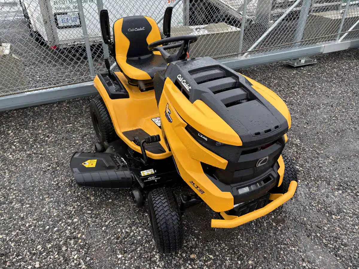 Gallery image 2 for 2023 Cub Cadet LX46 KH Lawn Tractor