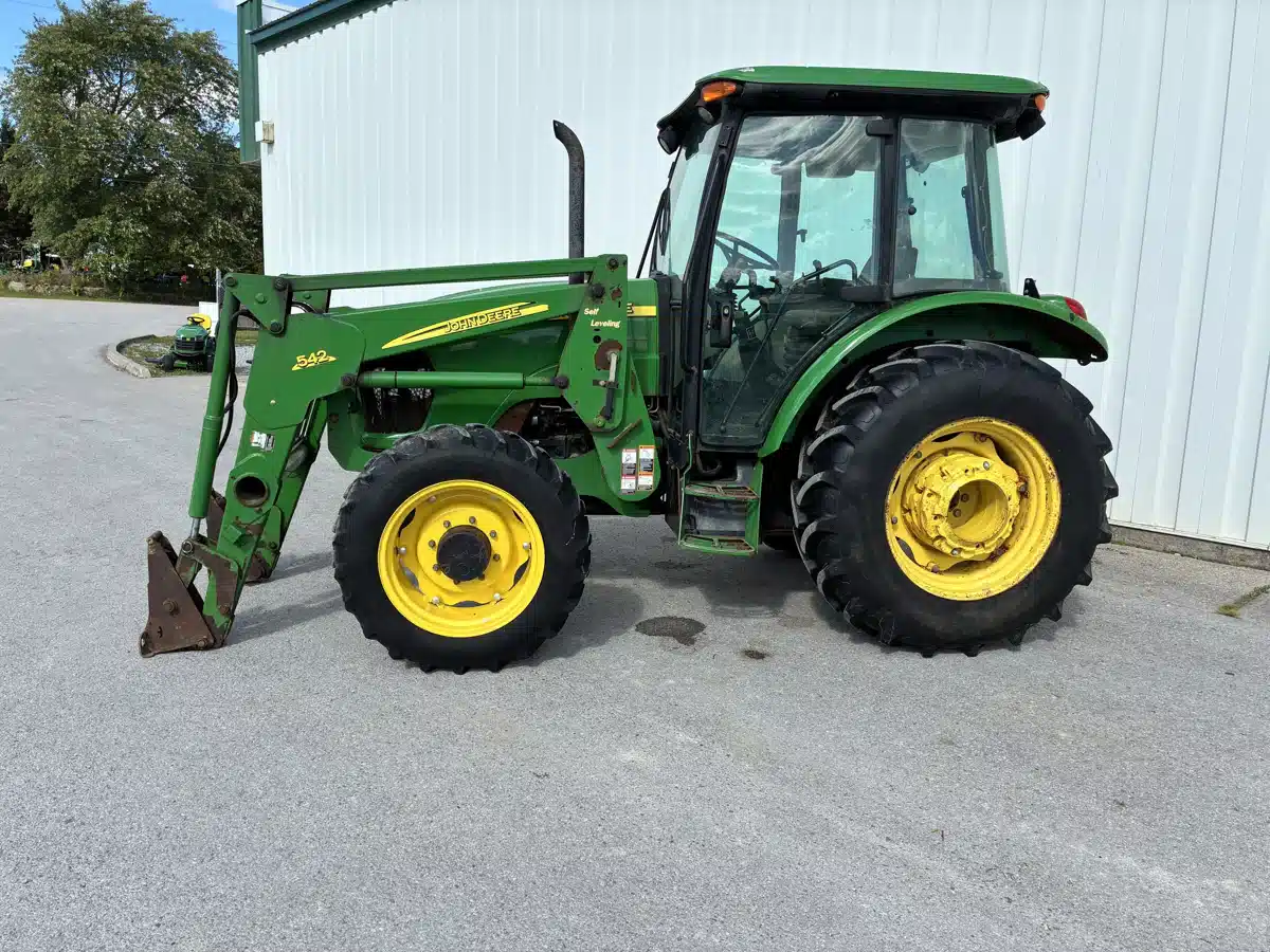 Gallery image 1 for 2007 John Deere 5425 Tractor