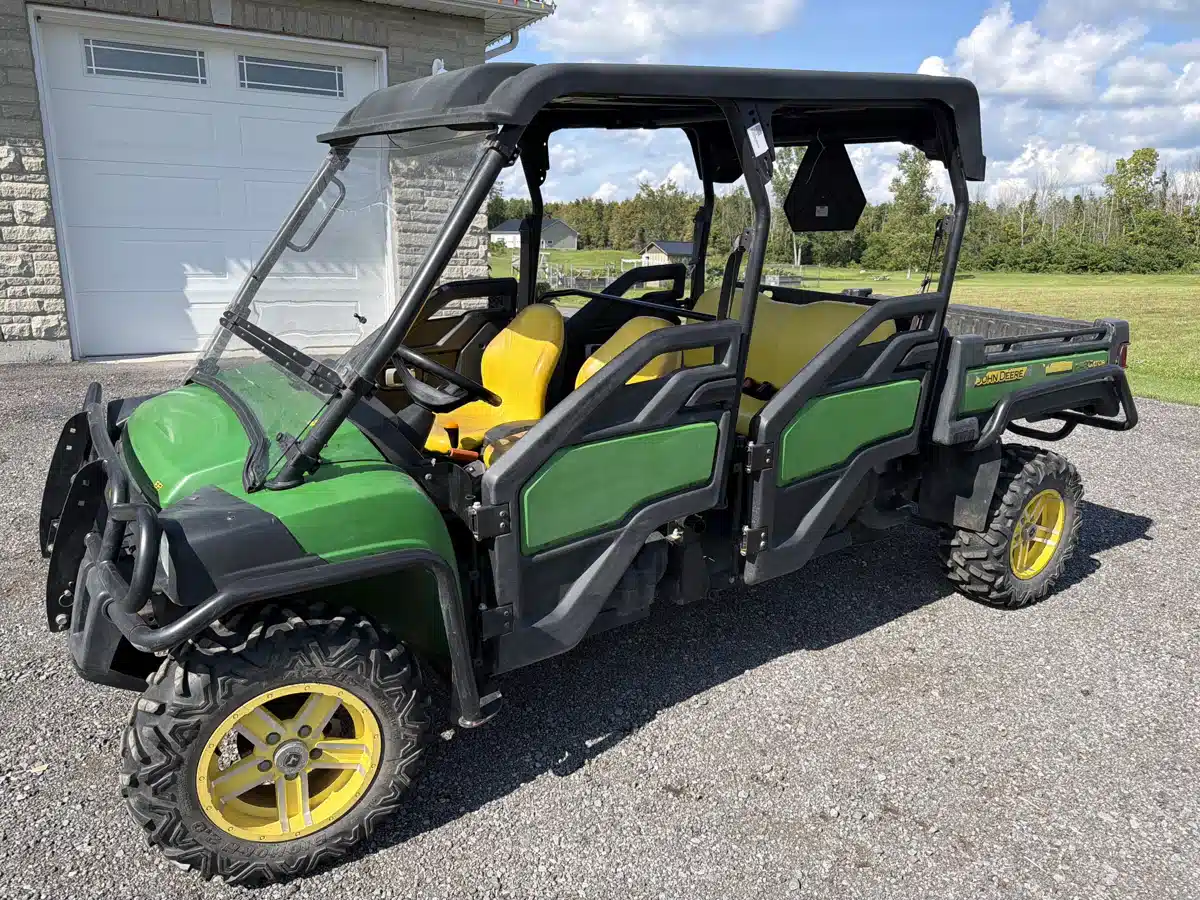 Gallery image 1 for 2014 John Deere XUV 825I S4 Utility Vehicle