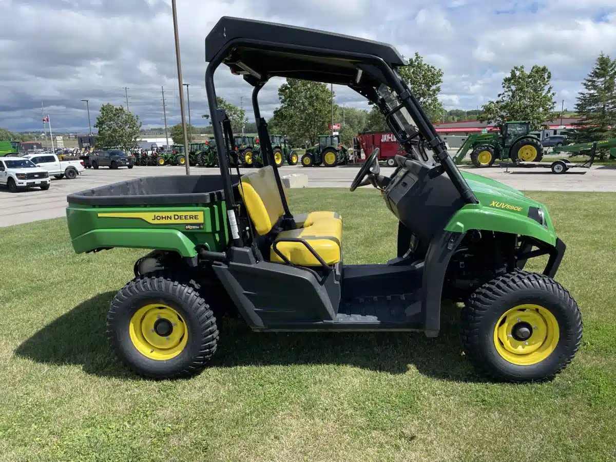 Gallery image 2 for 2022 John Deere XUV 590E Utility Vehicle