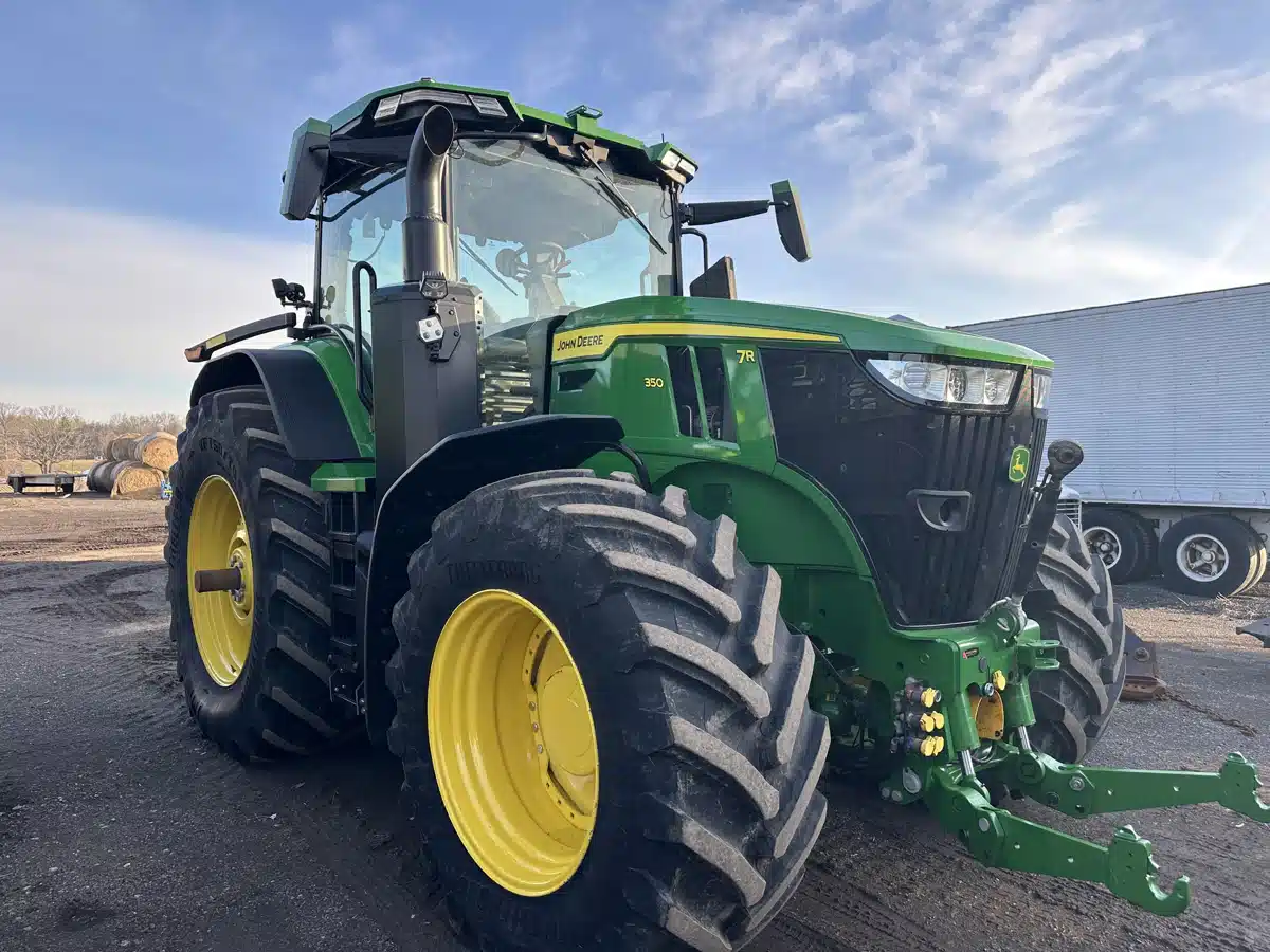 Gallery image 2 for 2023 John Deere 7R 350 Tractor