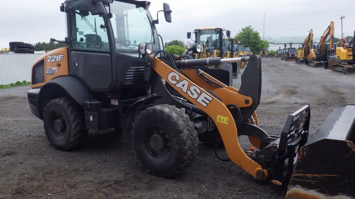 Gallery image 2 for Used 2022 Case 221F Wheel Loader