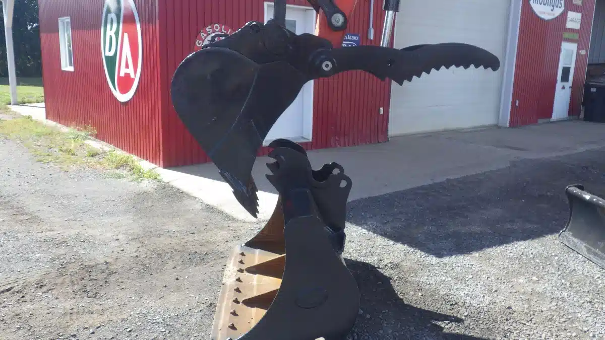 Gallery image 2 for Used 2019 Kubota KX080-4 Excavator