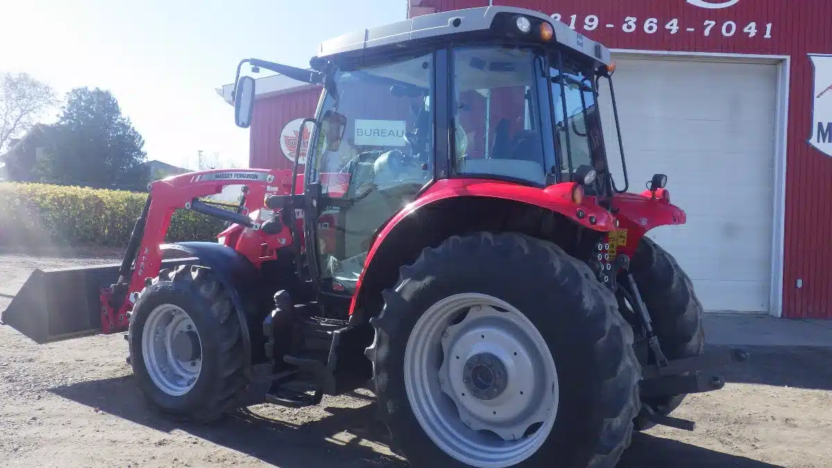 Gallery image 2 for Used 2014 Massey Ferguson 5610 Tractor