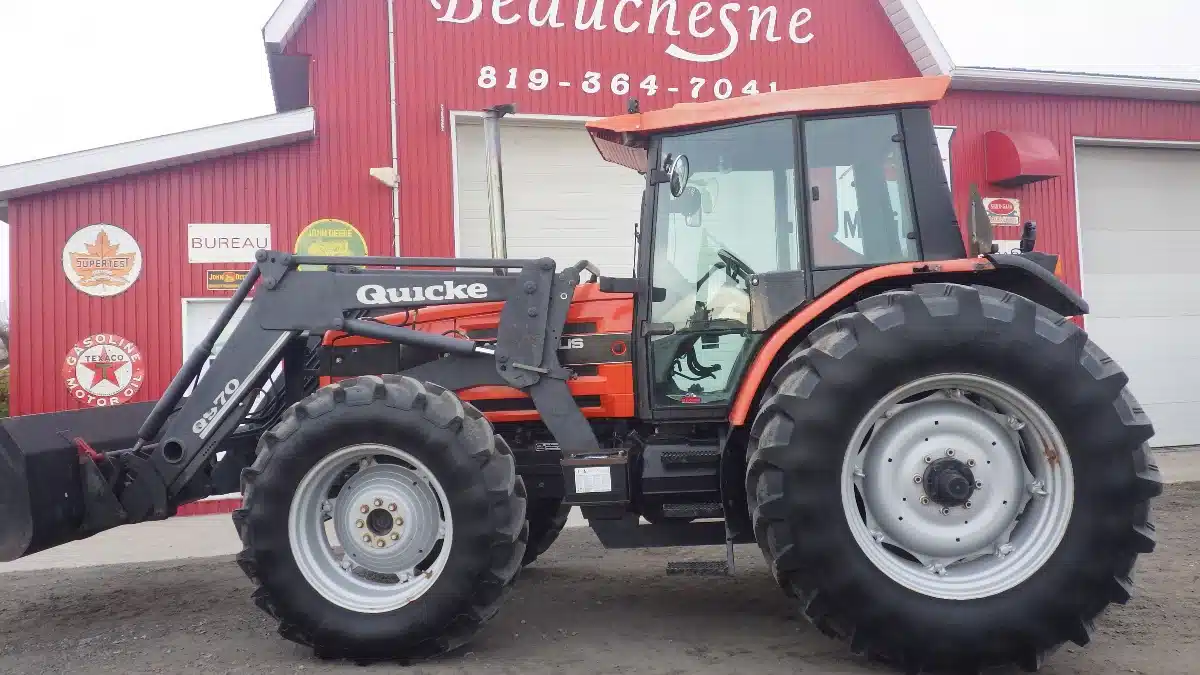 Gallery image 1 for Used 1995 Agco 8630 Tractor