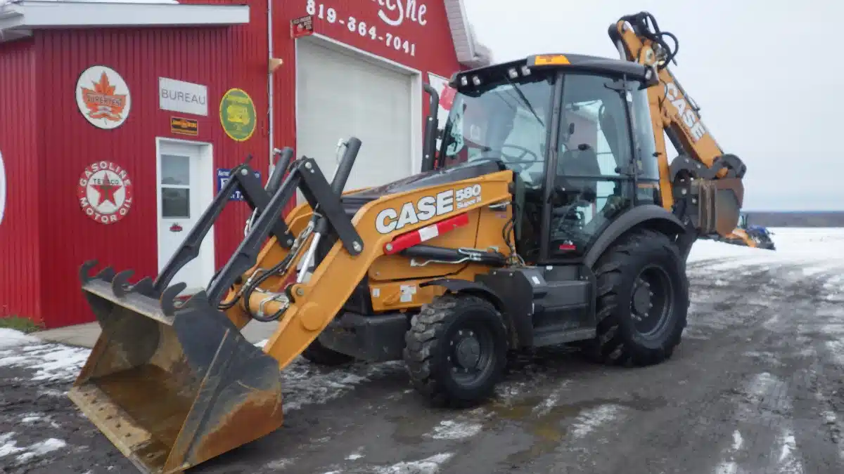 Gallery image 2 for 2024 Case 580SN Backhoe Loader