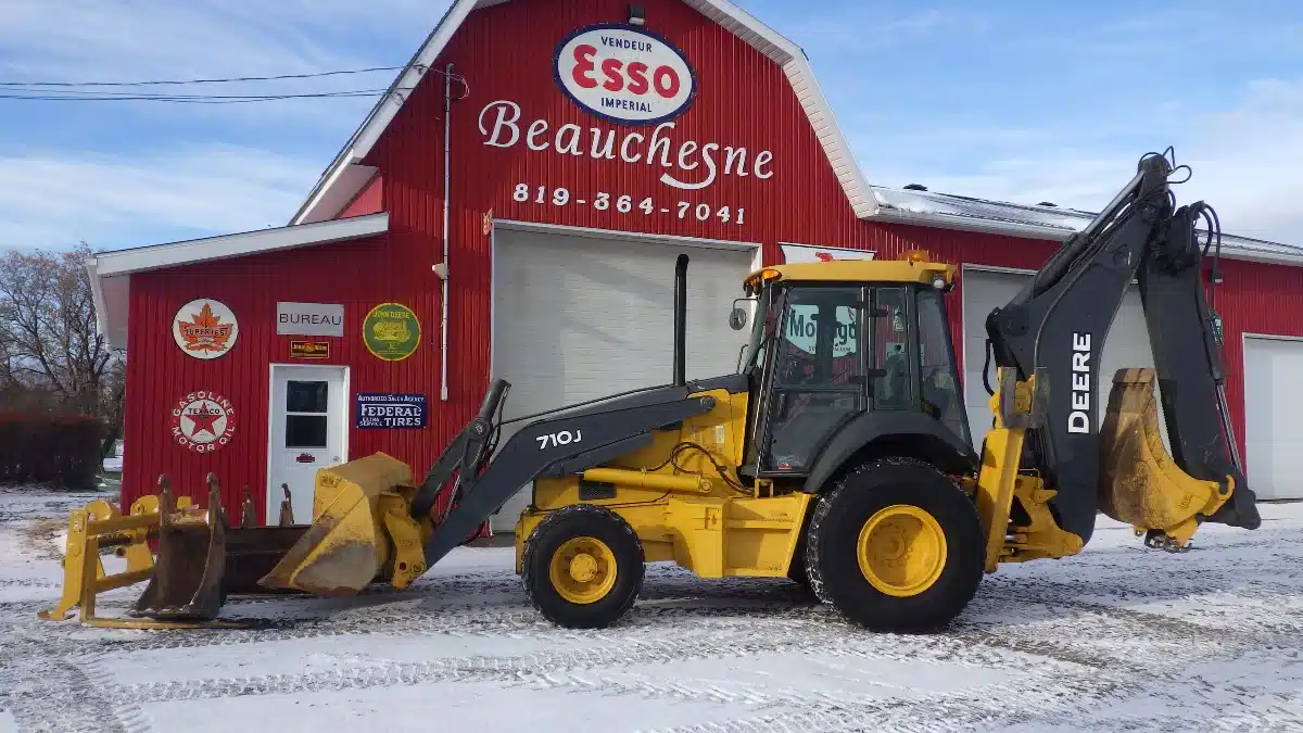 Used 2009 DEERE 710J Excavator