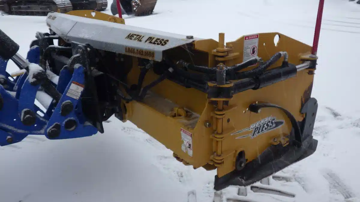 Gallery image 2 for 2023 Metal Pless 830-13 Scraper