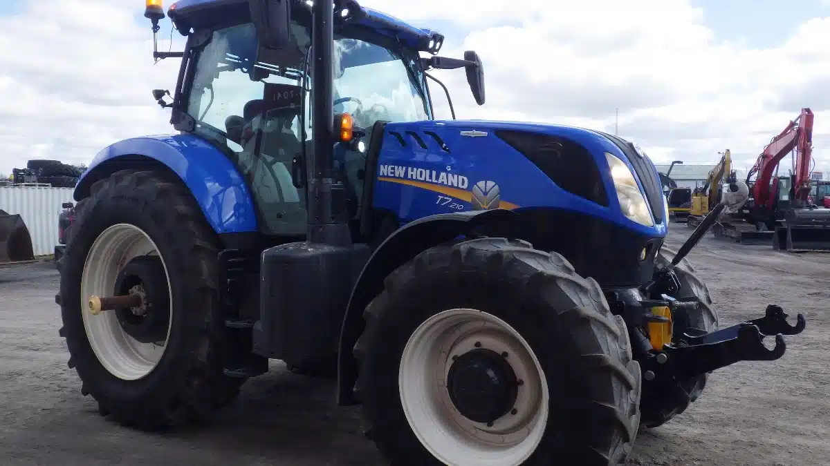 Gallery image 2 for 2021 New Holland T7.210 Tractor