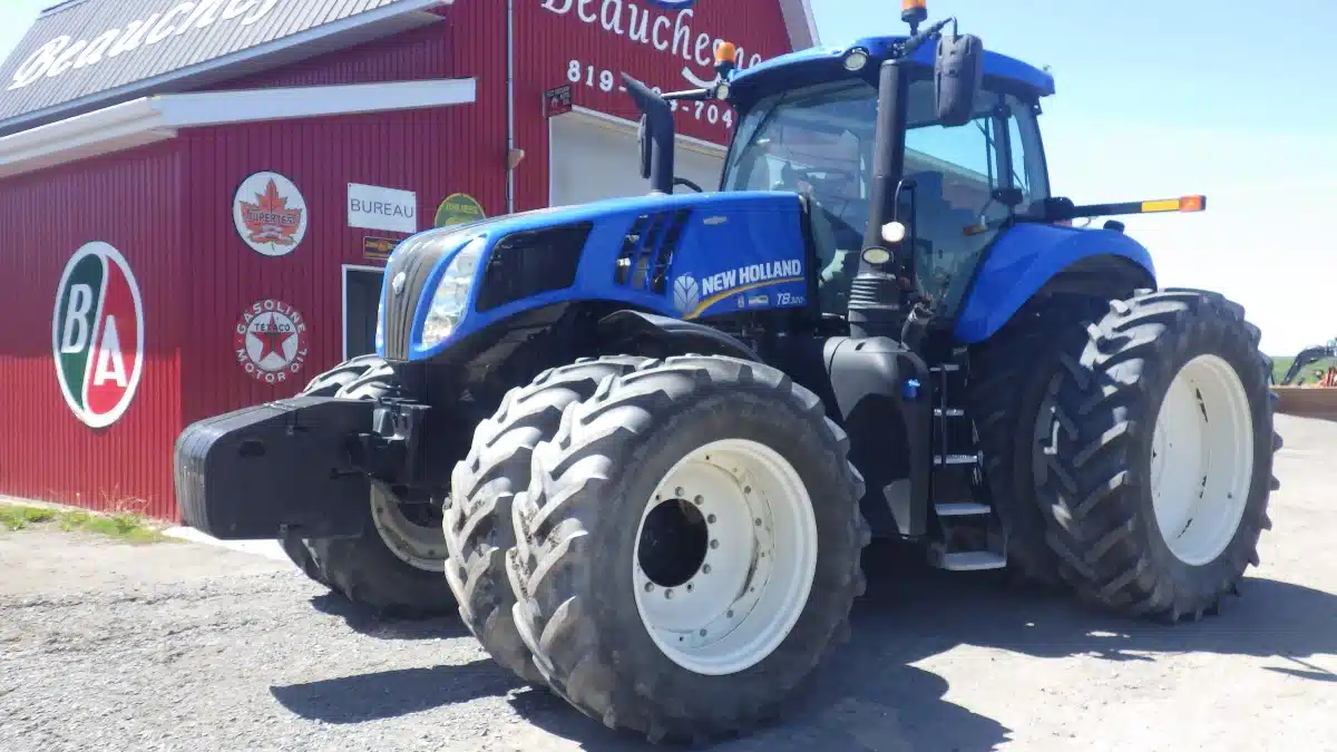 Photo de la Galerie 2 pour 2016 New Holland T8.320 Tracteur