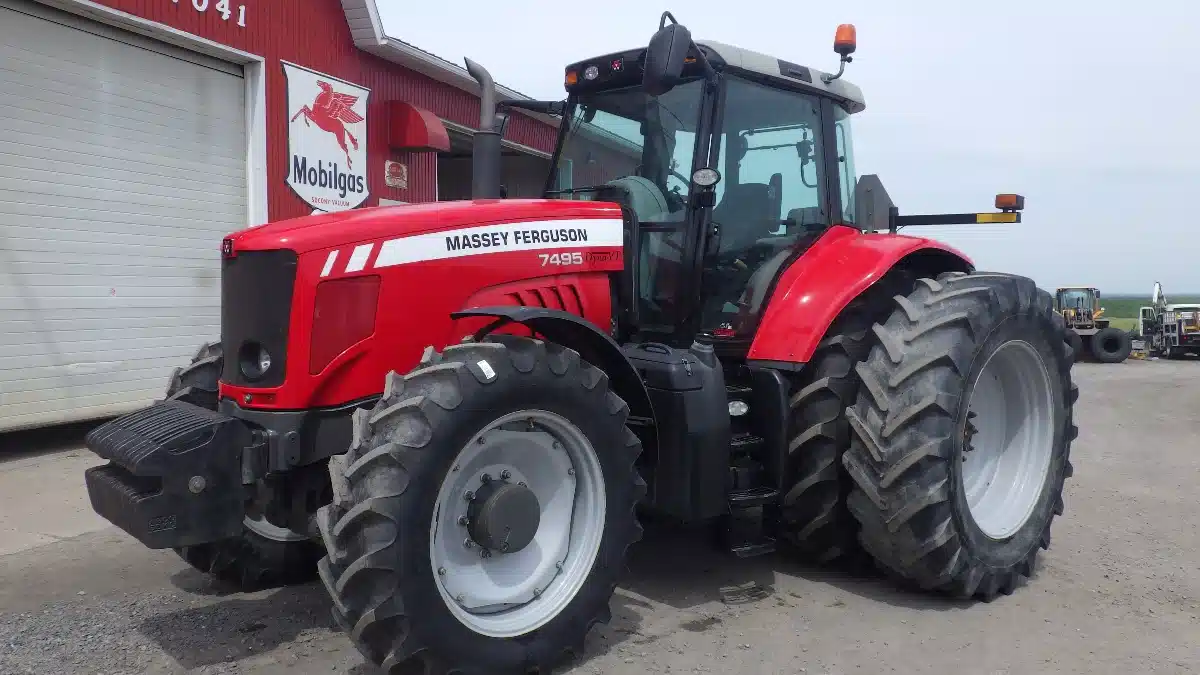 Photo de la Galerie 2 pour 2011 Massey Ferguson 7495 Tracteur