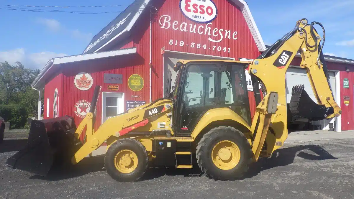 Photo de la Galerie 1 pour 2018 Caterpillar 440 Excavatrice
