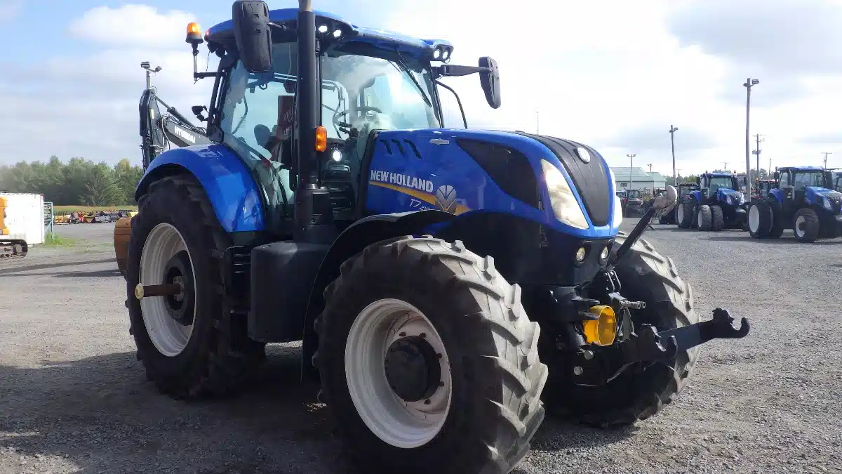 Gallery image 2 for 2021 New Holland T7.210 Tractor