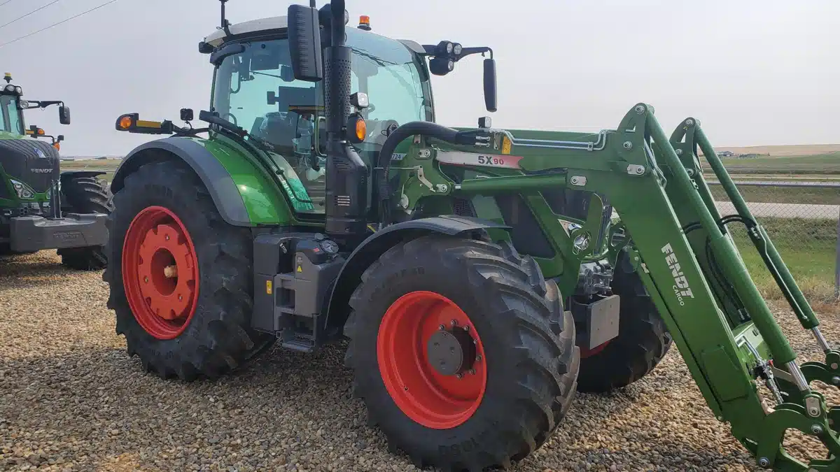 Gallery image 1 for New 2024 Fendt 724 VARIO Tractor