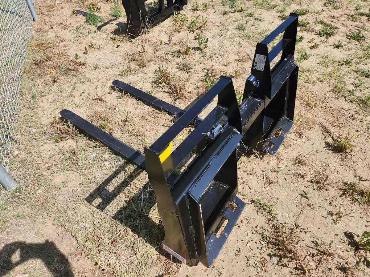 Gallery image 2 for New 2022 HLA Attachments HD20BO500 Pallet Fork