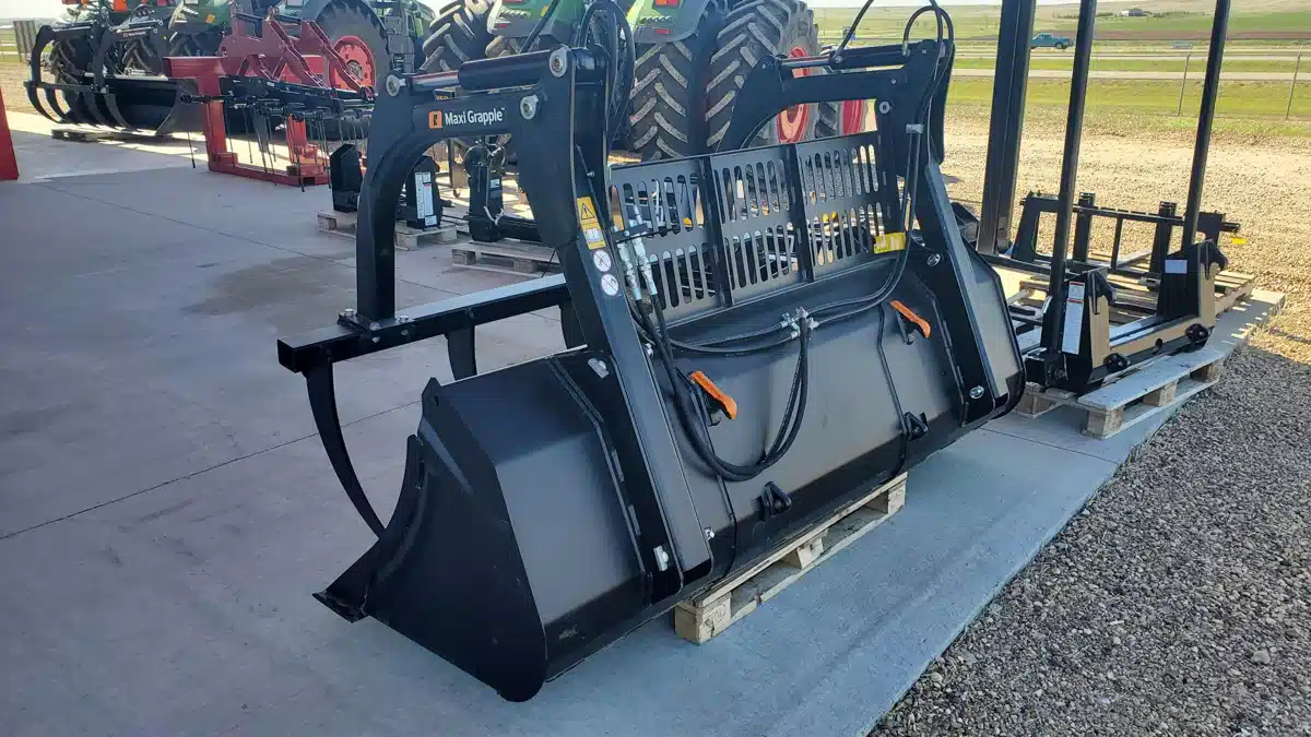 Gallery image 2 for New 2023 Alo 260 Bucket - Grapple