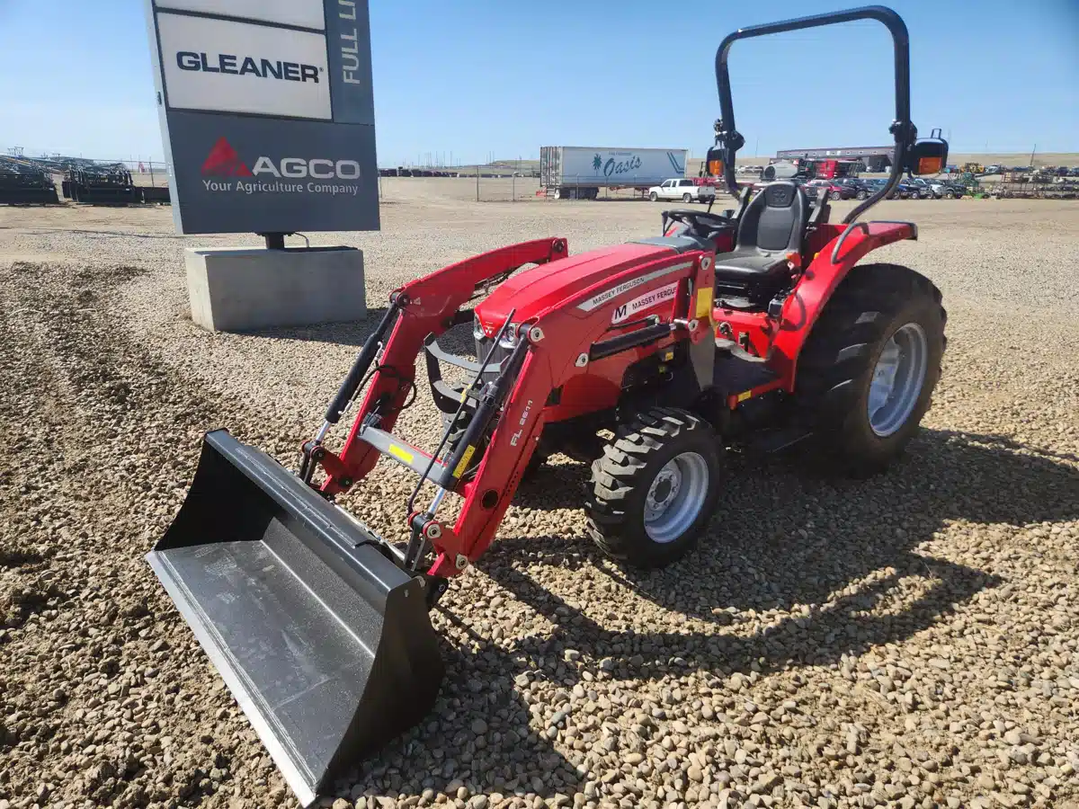 Gallery image 1 for New 2022 Massey Ferguson 1835M Tractor