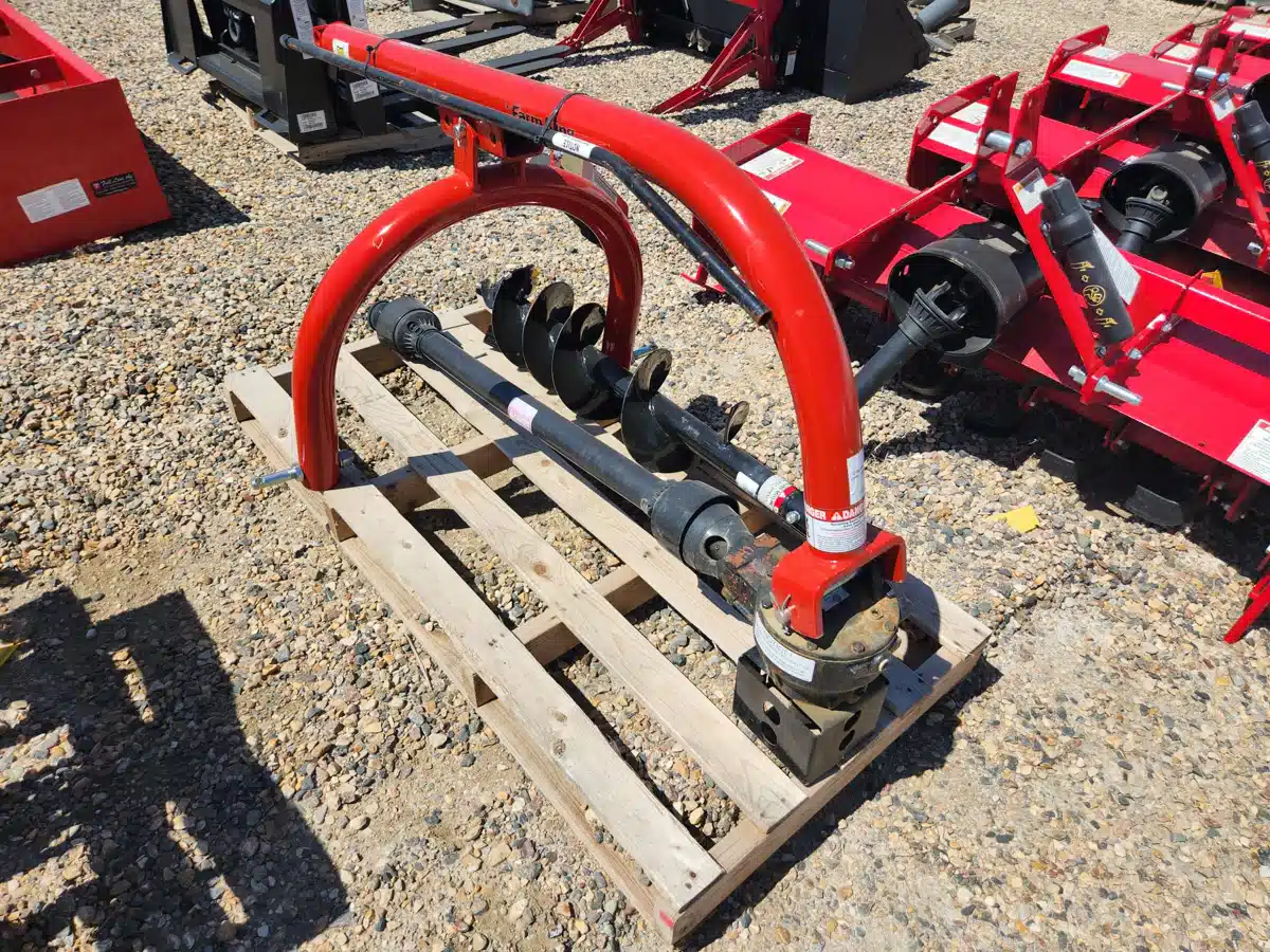 Gallery image 2 for New 2022 Farm King 160 Post Hole Auger