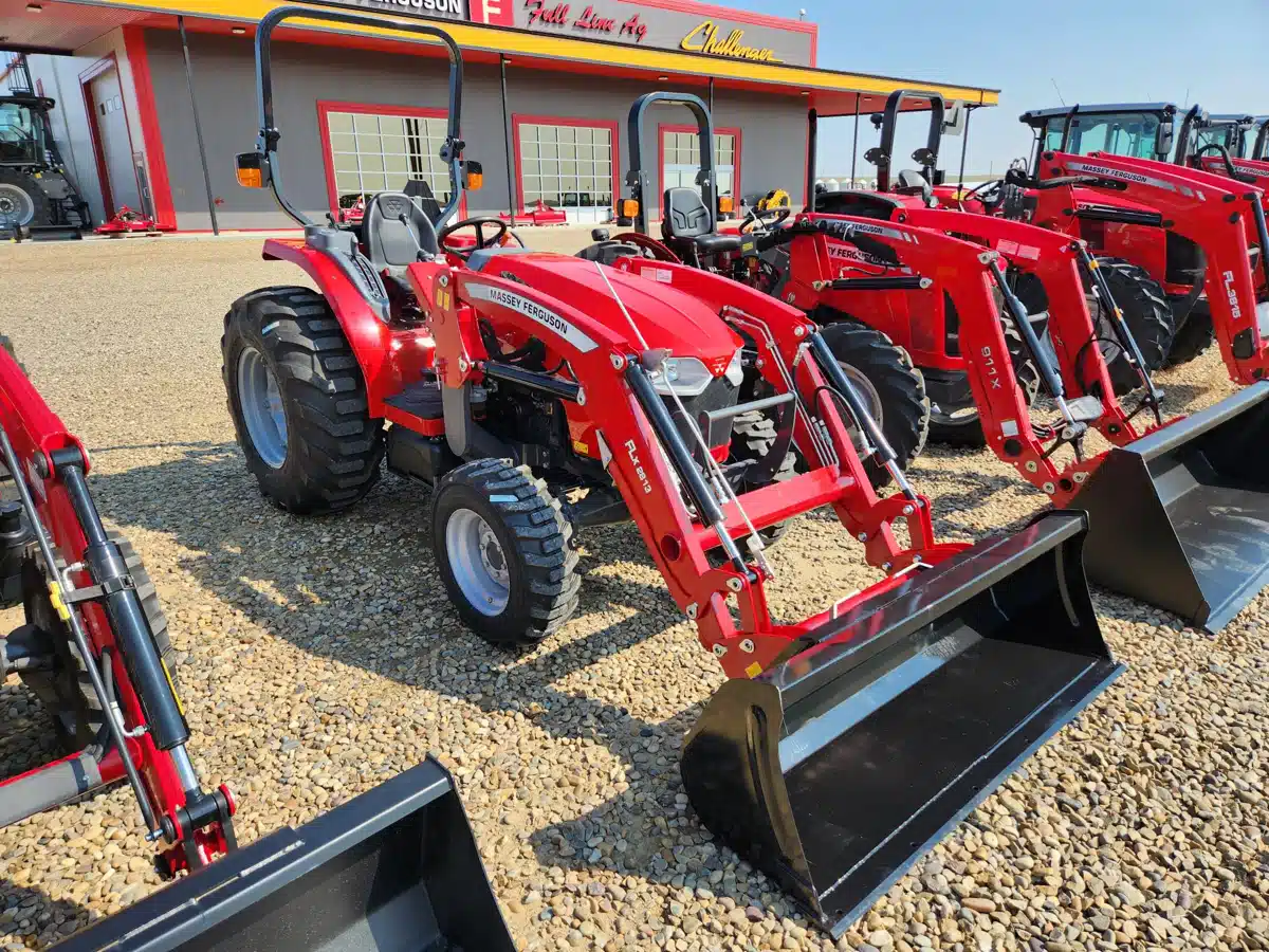 Gallery image 1 for New 2023 Massey Ferguson 2860E Tractor