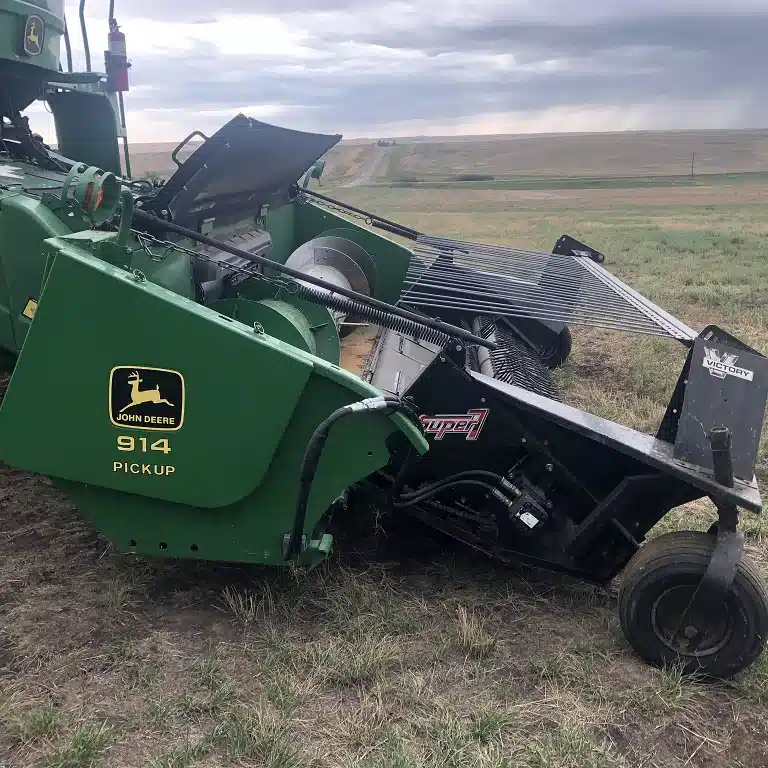 Gallery image 2 for Used 2011 John Deere 914P Header Combine