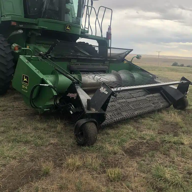 Gallery image 1 for Used 2011 John Deere 914P Header Combine