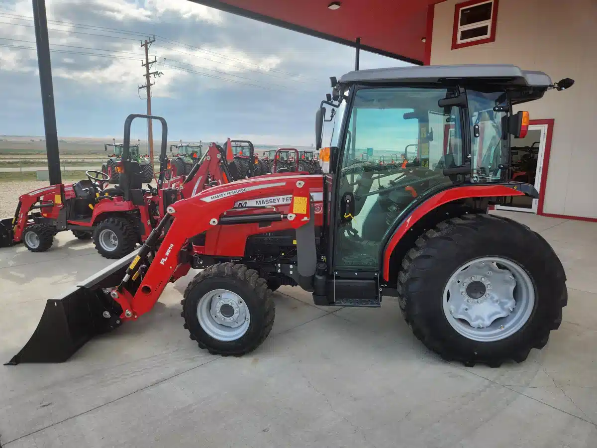Gallery image 2 for New 2023 Massey Ferguson 2860M Tractor