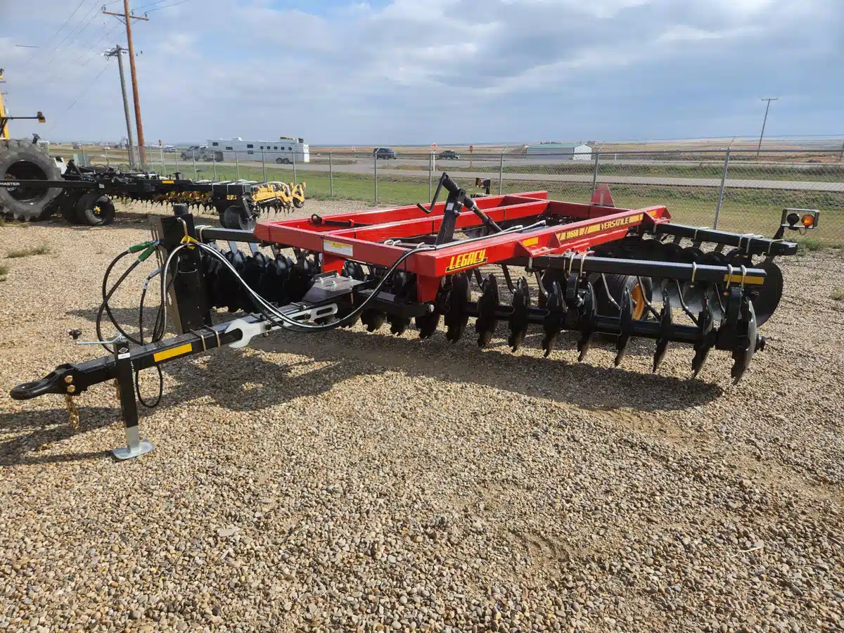 Gallery image 1 for New 2023 Versatile SD550 Disc
