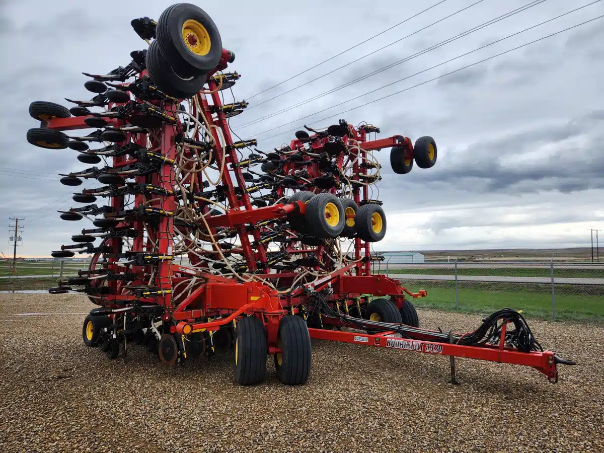Gallery image 1 for Used 2012 Bourgault 3320-76 Air Drill
