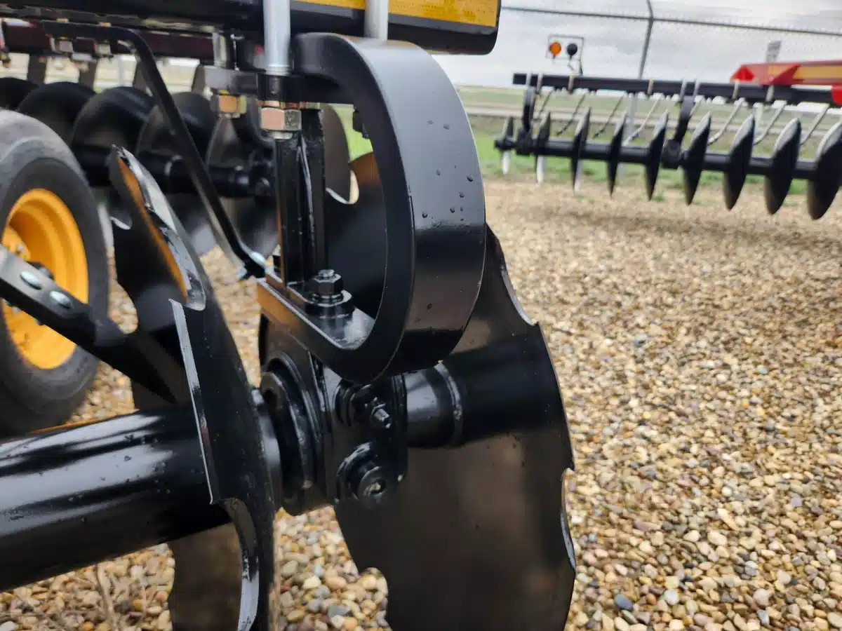 Gallery image 2 for New 2023 Versatile SD550 Disc