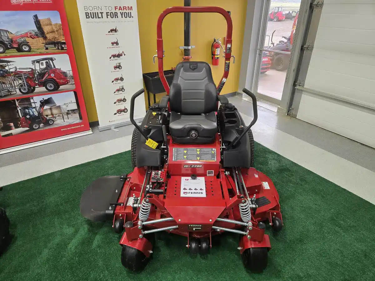 Gallery image 2 for New 2025 Ferris ISX 2200 Mower - Zero Turn
