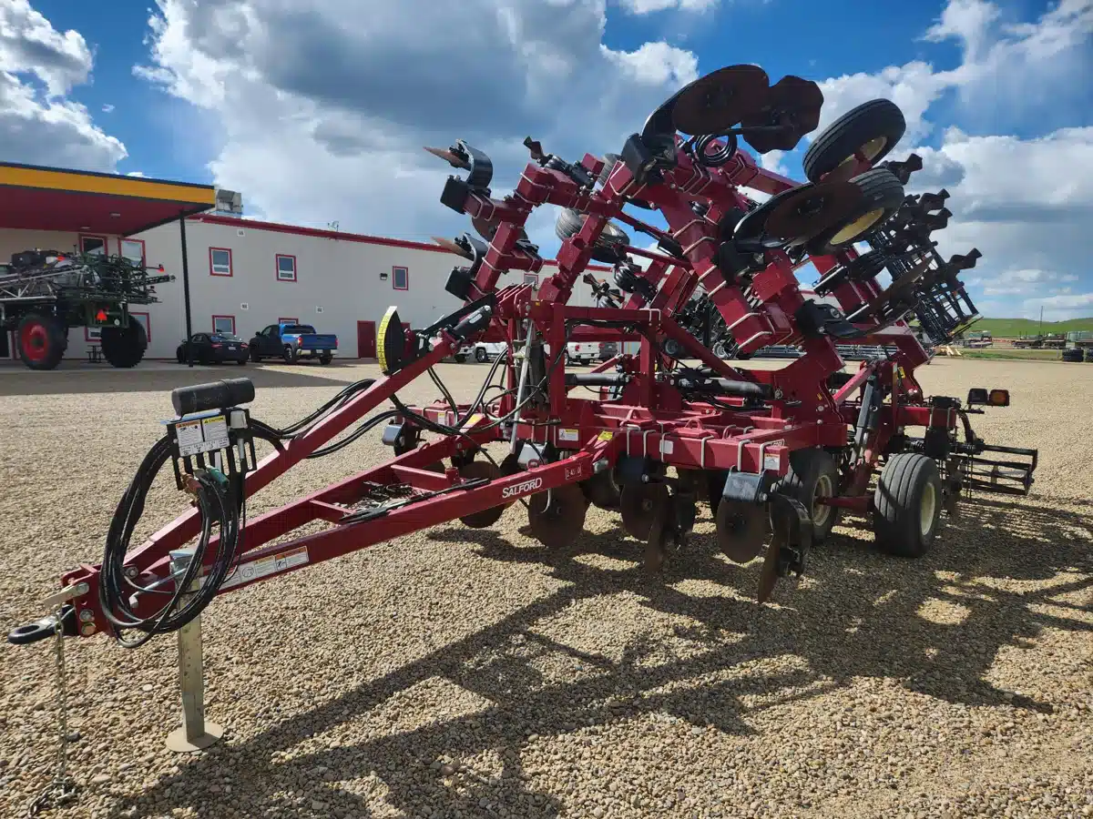 Gallery image 2 for Used 2017 Salford I-4100 Vertical Tillage