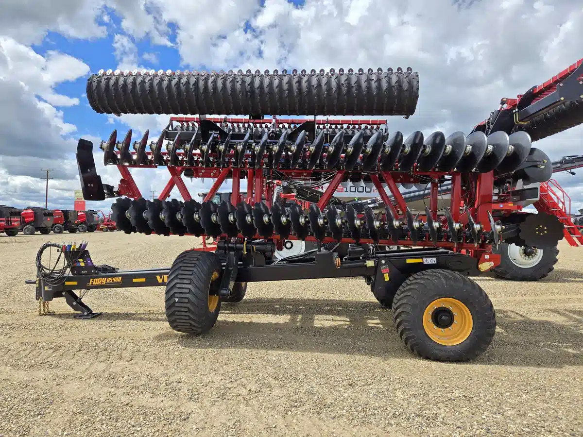 Gallery image 2 for New 2024 Versatile Fury HS.400 Disc High Speed