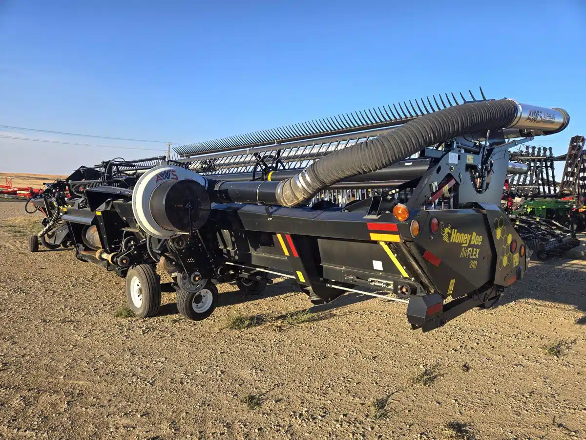 Gallery image 2 for Used 2021 Honey Bee AF240 Header Combine