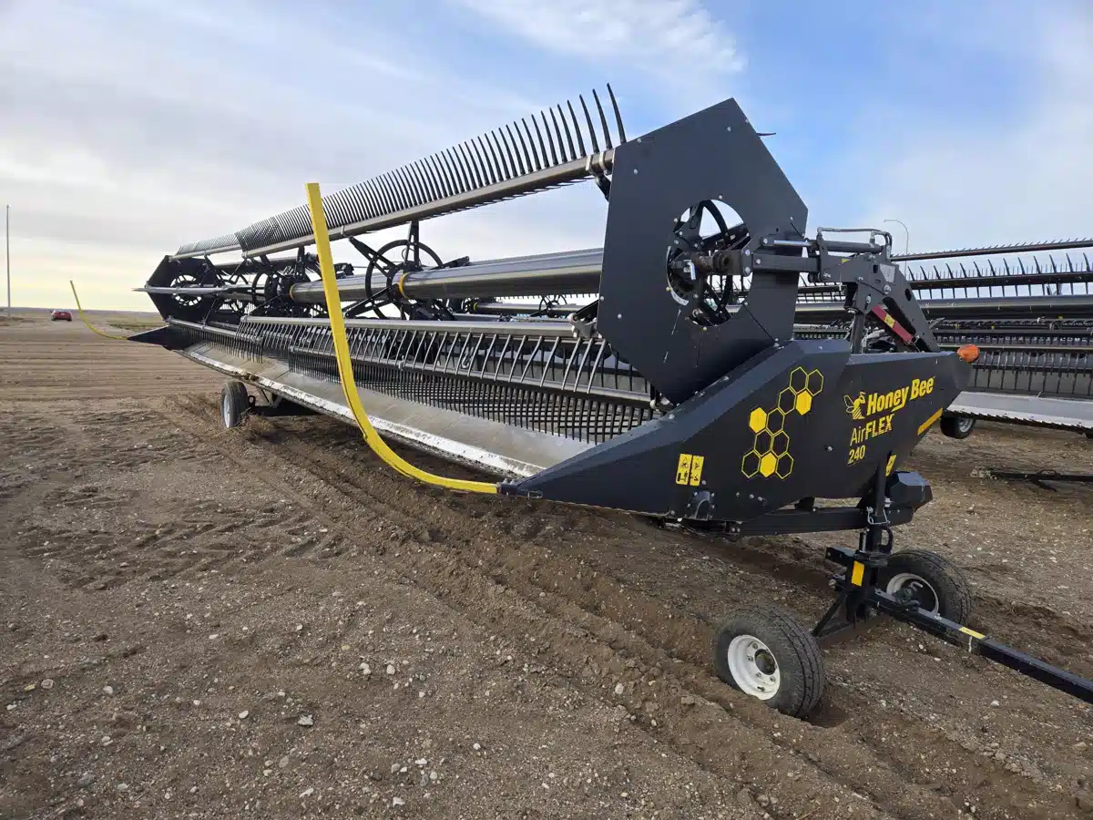Gallery image 2 for Used 2023 Honey Bee AF240 Header Combine