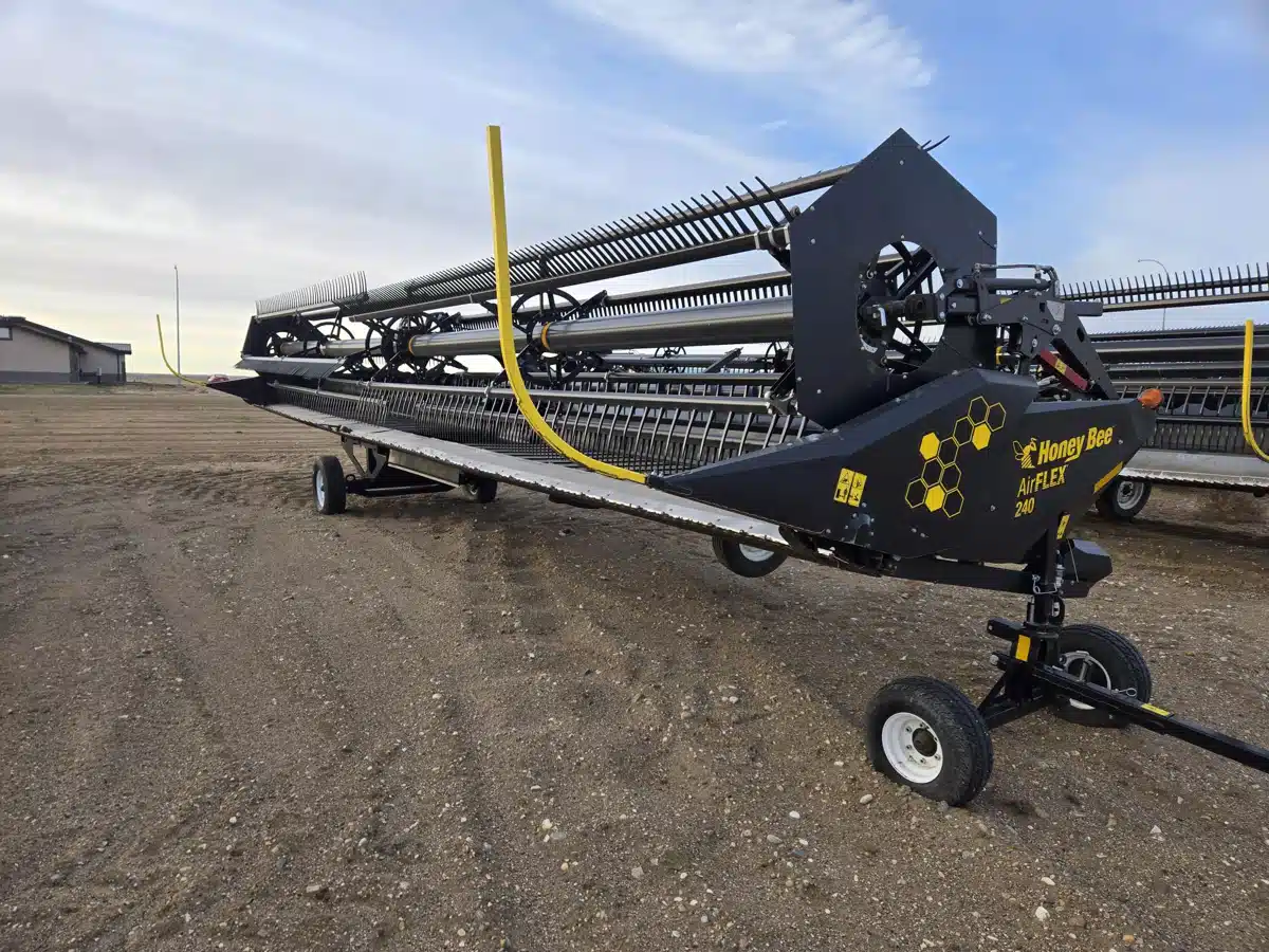 Gallery image 2 for Used 2023 Honey Bee AF240 Header Combine